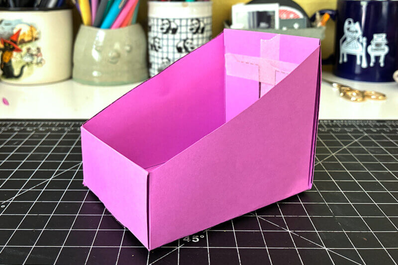 The zine holder without an extra paper tail